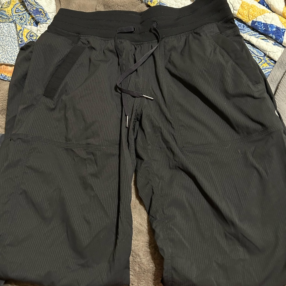 Lululemon dance studio pant 8